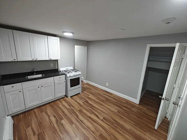 28 Vine St #101 — Photo 10