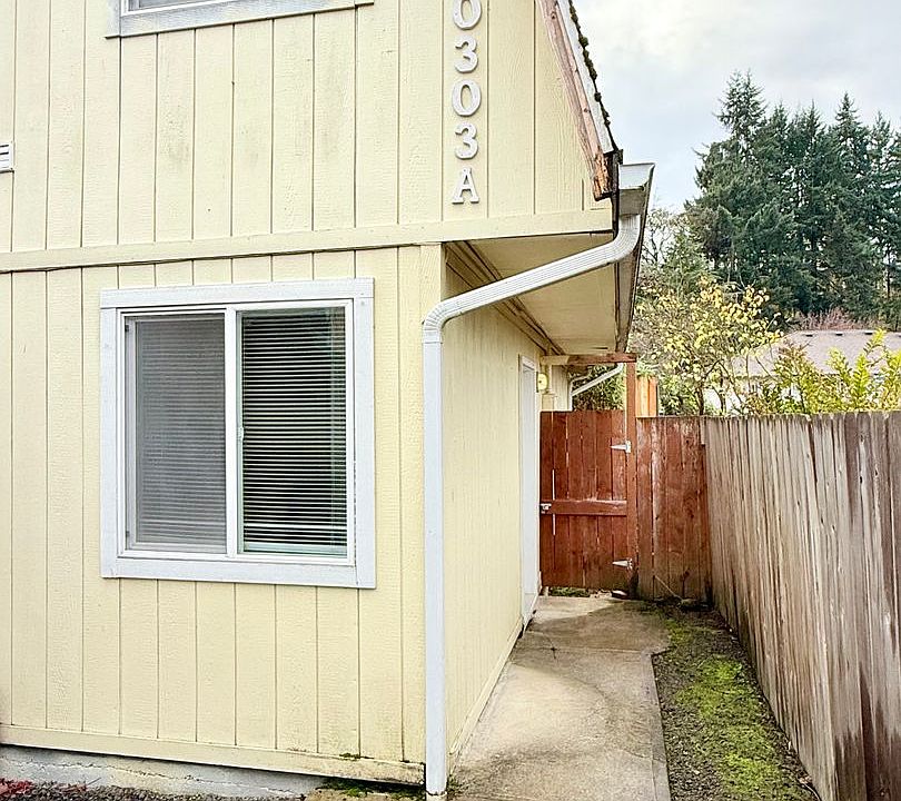 1st image of 10303 NE 23rd St