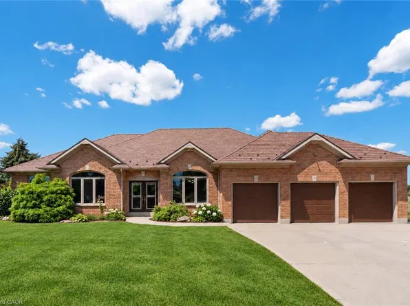 18 Featherstone Ave, Haldimand County, ON N0A 1P0