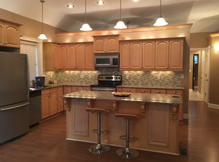 2801 S 32nd Ave, Omaha, NE 68105