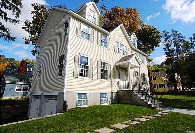 1st image of 22 Hastings Ave
