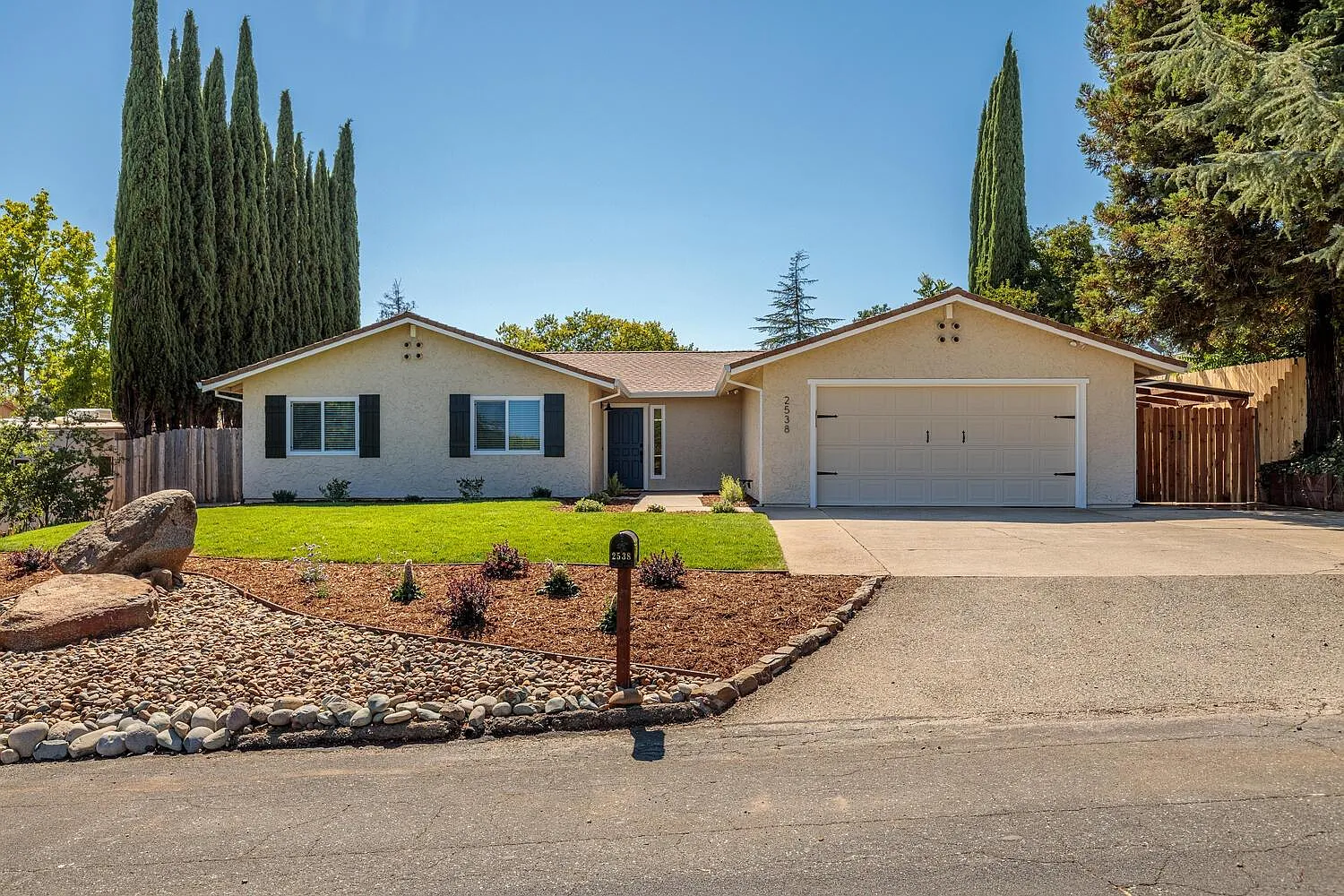 2538 Sandpiper Way photo 1