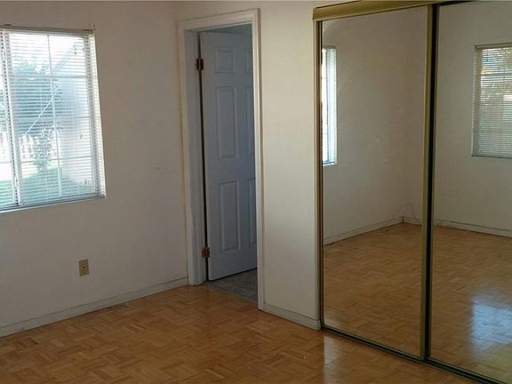 5th image of 10555 Frankmont St