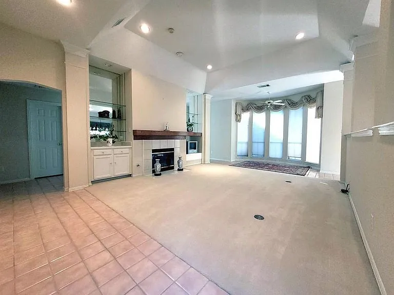 6401 Dakota Dr — Photo 12