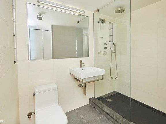 5th image of 40 E 78th St #7A