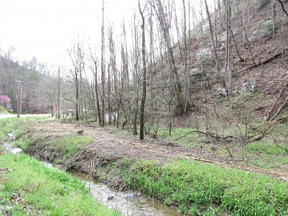 4th image of Old Bristol Hwy