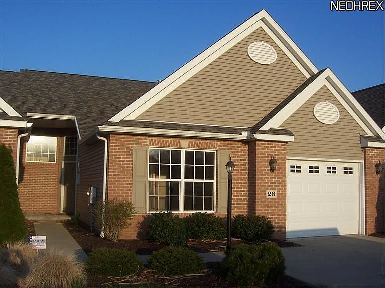 1st image of 28 Wynstone Dr