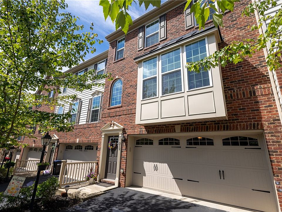1st image of 212 Noble Woods Dr