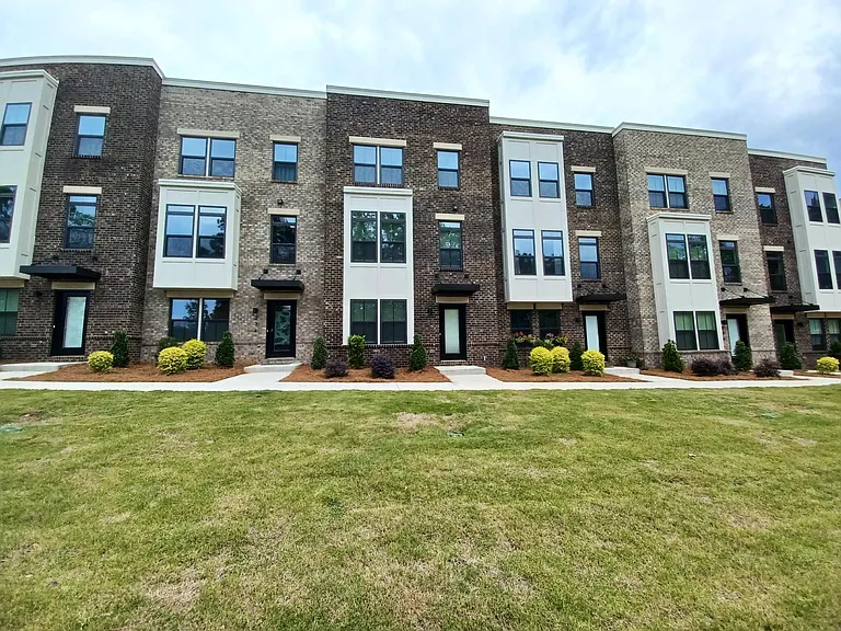 238 Russell Branch Ln #238 — Photo 3