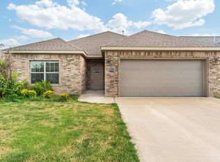 1041 E Ridge View Dr, Siloam Springs, AR 72761