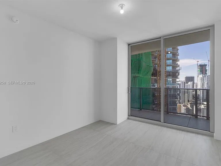 77 SE 5th St #Penthouse 03 — Photo 15