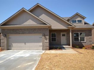 4256 Legacy Pointe St, Bowling Green, KY 42104