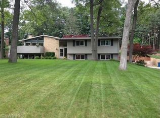 1948 Forest Park Rd, Norton Shores, MI 49441