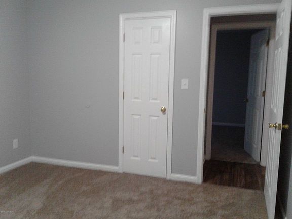 5th image of 819 Sutcliffe Ave