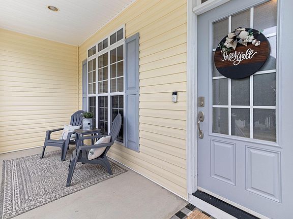 3rd image of 7908 Lagenaria Dr