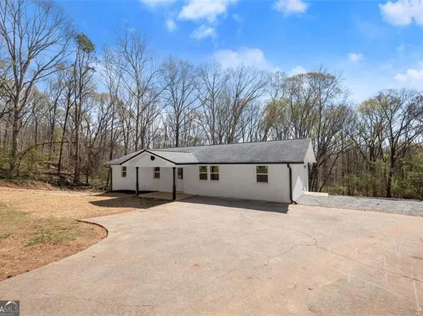 2812 Oconee Cir, Gainesville, GA 30507