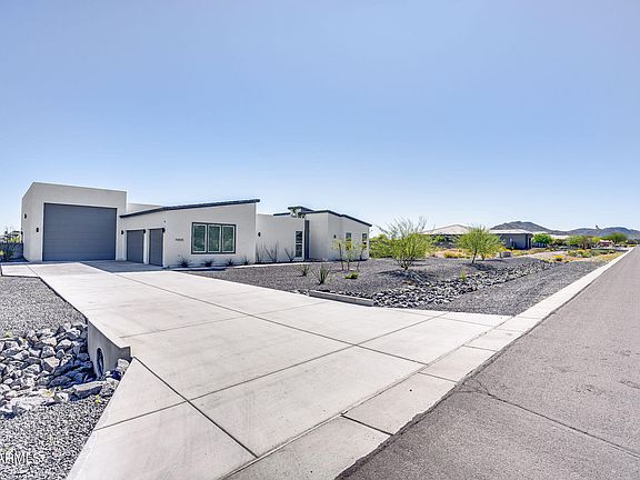 3rd image of 19805 W AMELIA Avenue