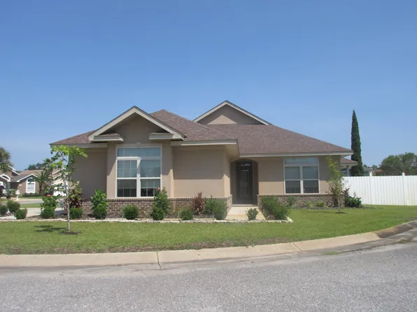 8954 Rachel Ct, Navarre, FL 32566