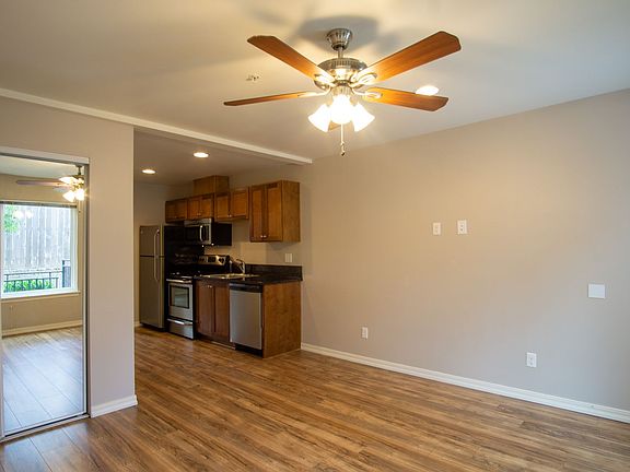 5th image of 5607 E Burnside St APT 103