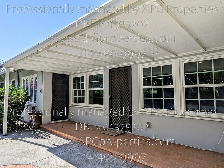 1002 W Santa Clara Ave — Photo 32