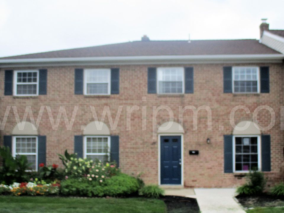 1st image of 29 Delancy Ct