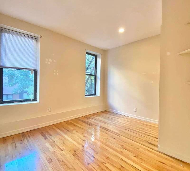 1st image of 326 E 78th St #9F