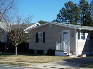 318 Country Club Dr, Rehoboth Beach, DE 19971