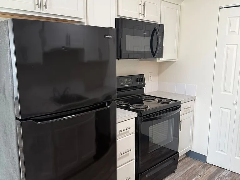 S815 - Star Apartments — Photo 37