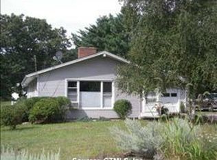 3 Forest St, Plainfield, CT 06374