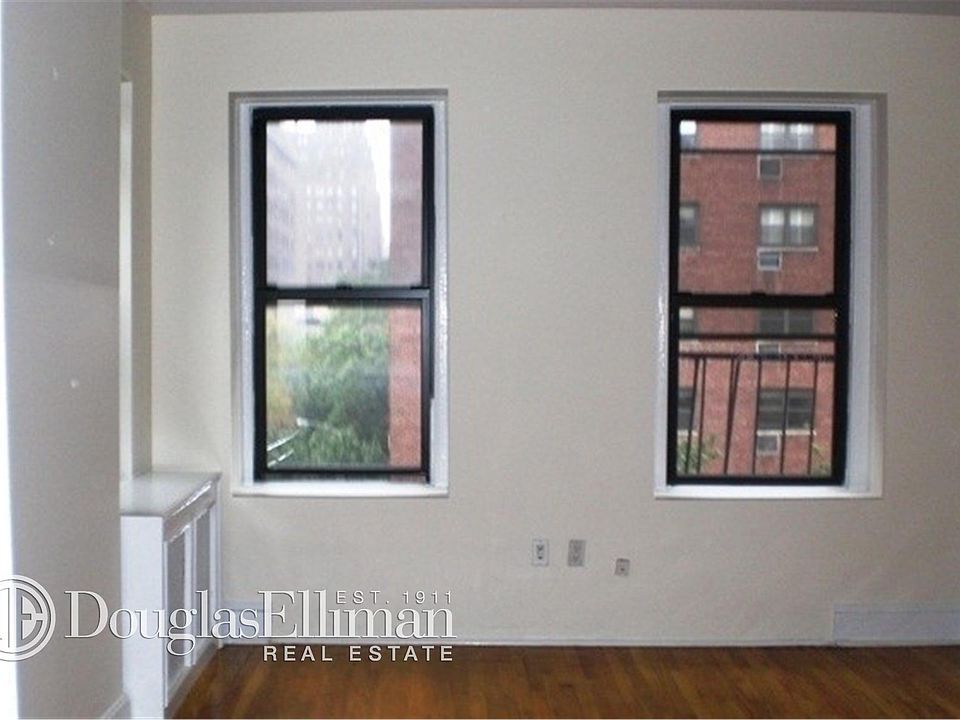 2nd image of 201 E 73rd St APT 12