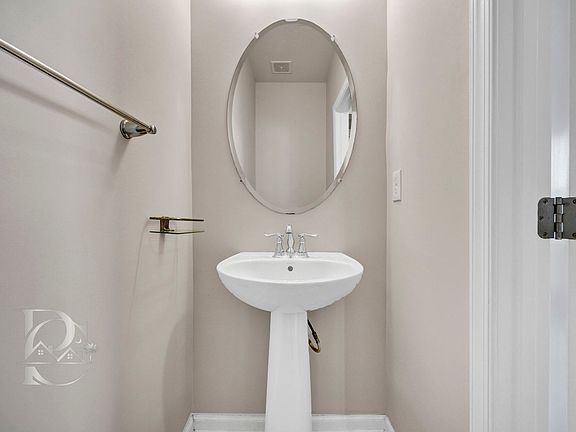 5th image of 308 Placid Dr