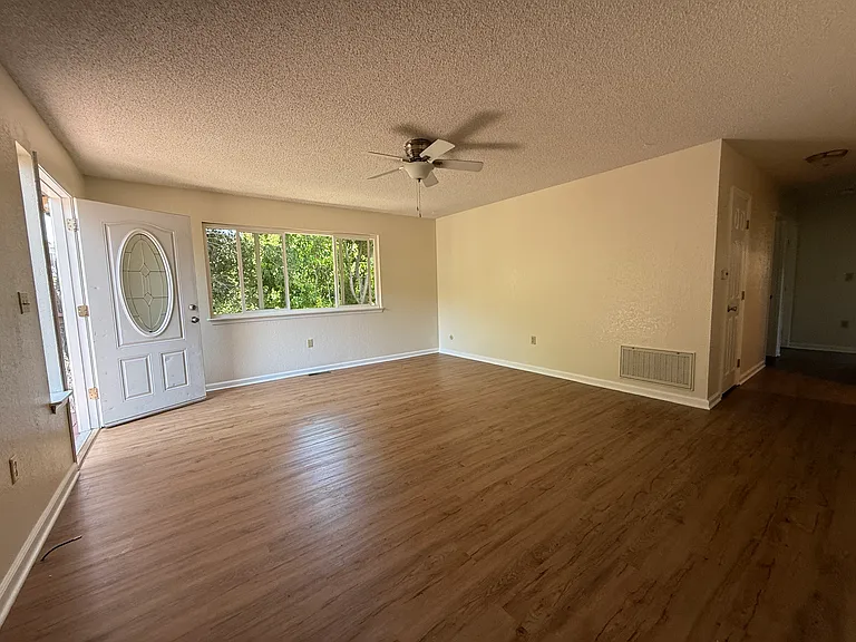 840 Salinas Ave — Photo 2