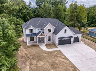 25428 Bryden Rd, Beachwood, OH 44122