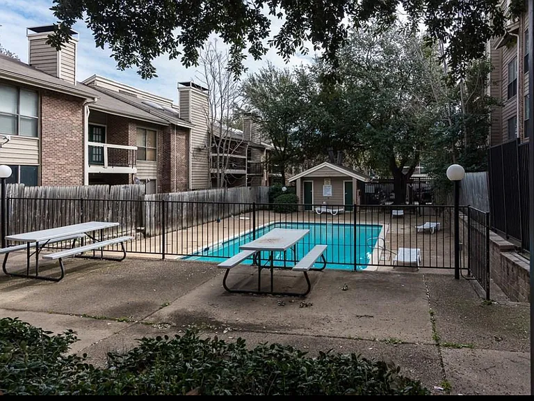 5750 Phoenix Dr #51 — Photo 11