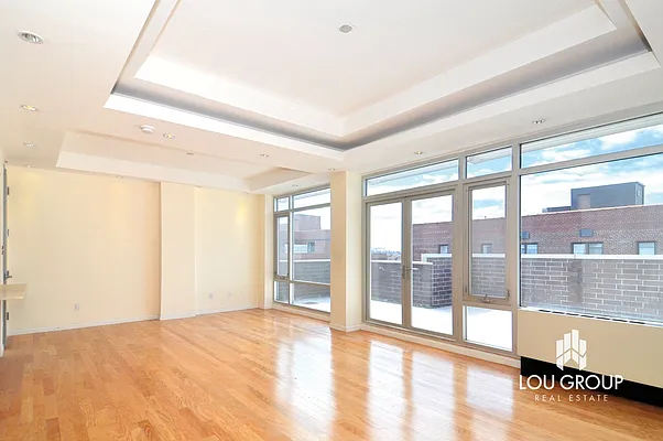 Rented by Lou Group | media 81