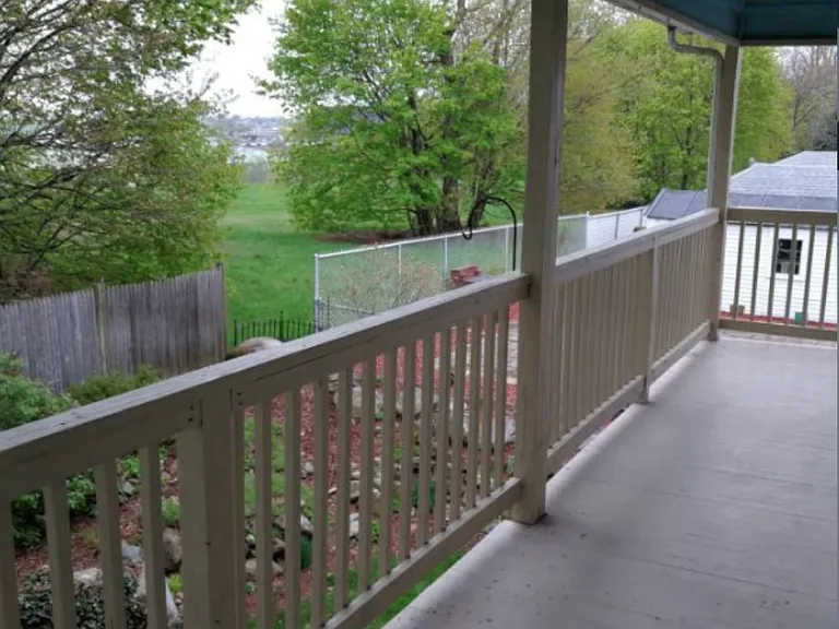 Hume Ave — Photo 19