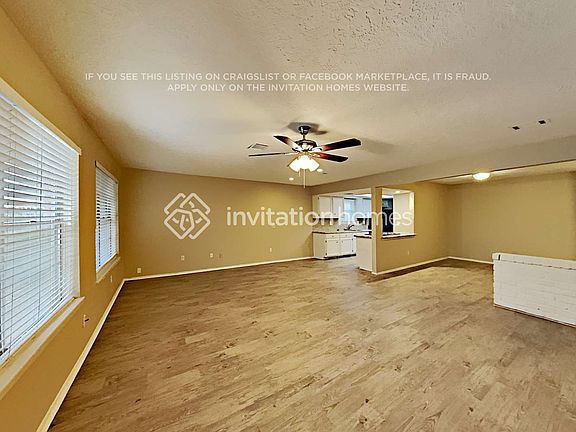 5th image of 16430 Forest Bend Ave