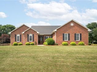 119 Silkwind Ct, Clemmons, NC 27012