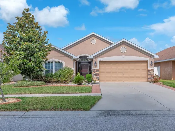 14233 Edinburgh Moor Dr, Wimauma, FL 33598