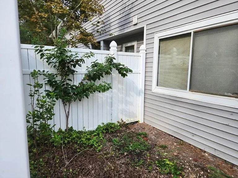 7237 Sandy Creek Dr — Photo 20