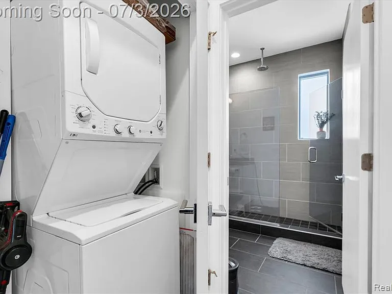 2637 Brush St — Photo 17
