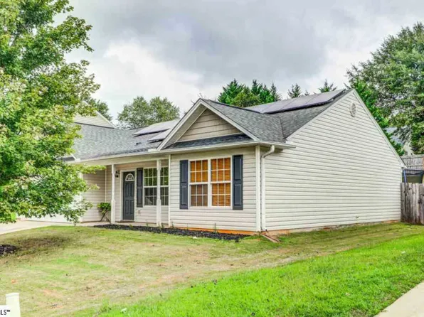 26 Spring Fellow Ln, Taylors, SC 29687