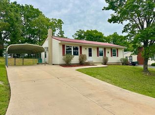 1300 Cherokee Trl, Covington, VA 24426