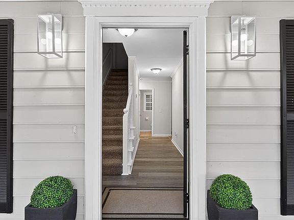 4th image of 4267 Keheley Rd NE