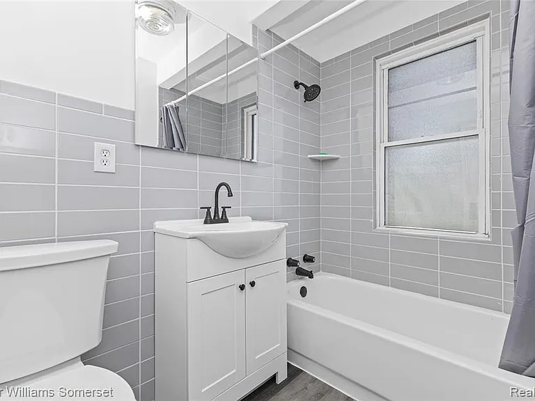 99 Tacoma Dr — Photo 26