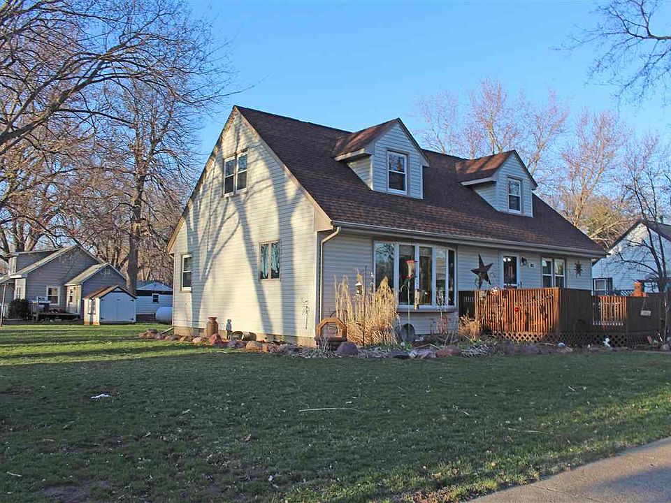 2nd image of 802 5th St