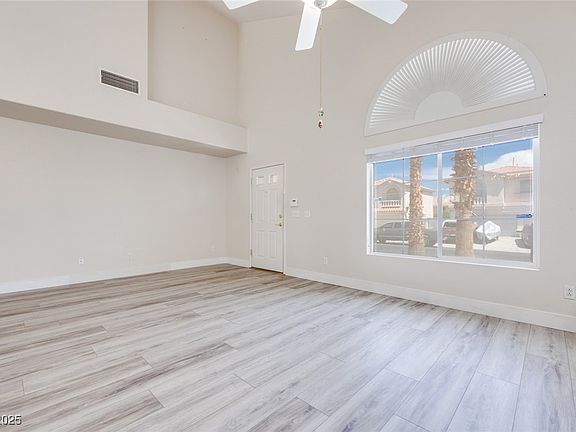 5th image of 1551 Echo Falls Ave