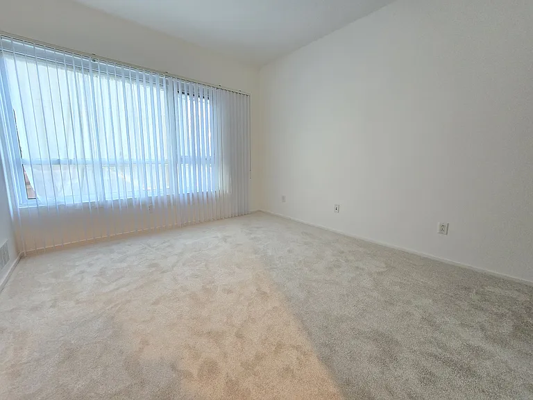 1 Lakeside Dr #211 — Photo 17