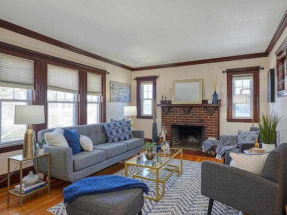 4th image of 39 Harvard Rd