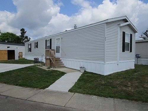 1st image of 82 Cherryhill Dr